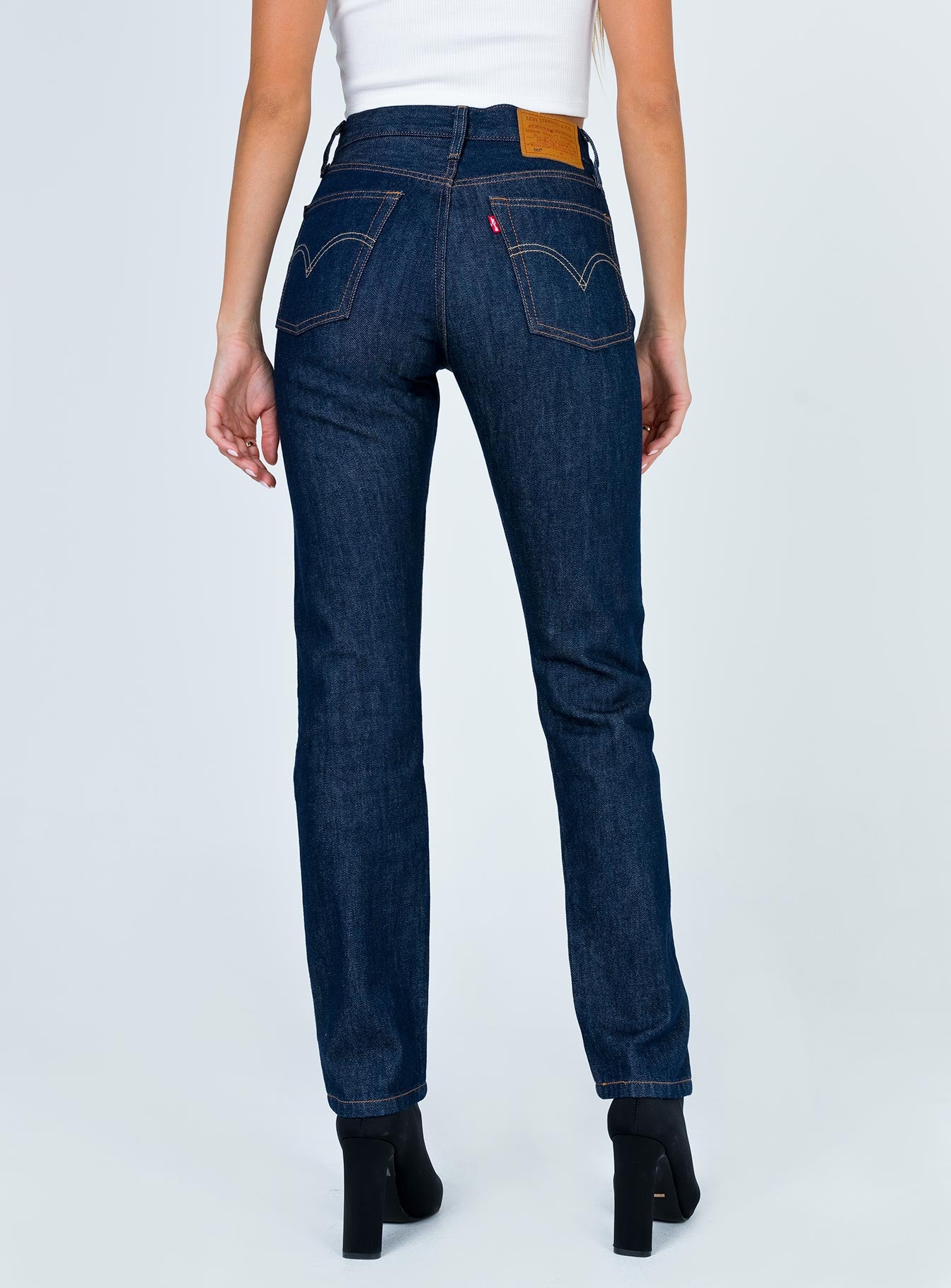 levi 501 dark blue jeans