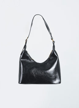 Rebag - A bag fit for Fall 🍂🤎 📸: @brittanyperez_ #Rebag