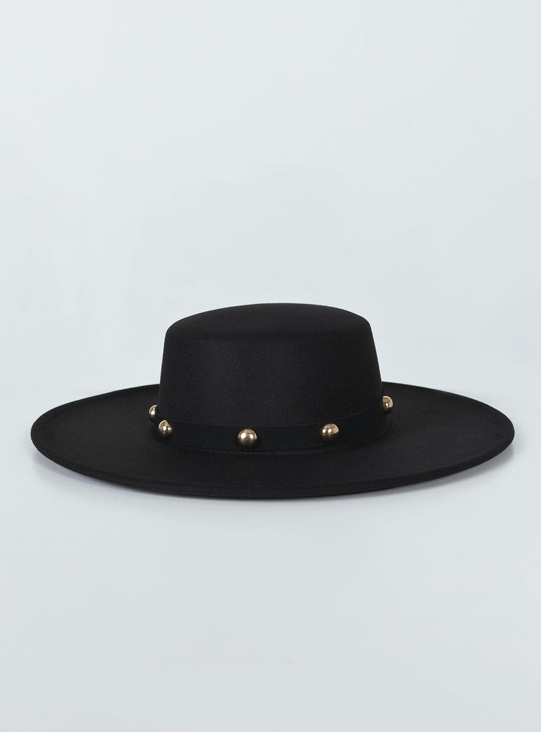 black boater hat