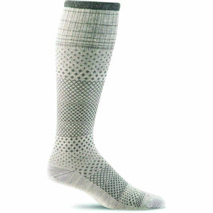 Sockwell Womens Micro Grade Moderate Compression Knee High Socks ...