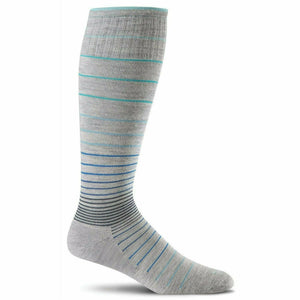 Sockwell Womens Circulator Moderate Compression Knee High Socks in Gray ...