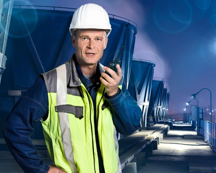 4 Signs That You Need To Upgrade Your Two-Way Radios