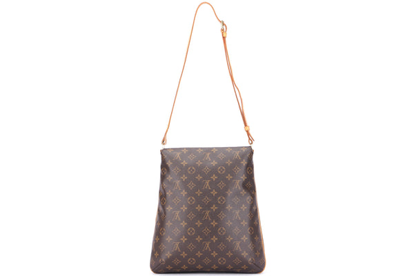 Louis Vuitton e Shoulder bag 325804