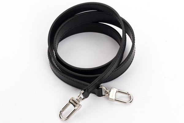 Louis Vuitton Black Leather width 25mm Adjustable Strap, Silver