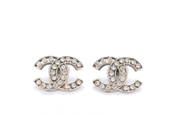 Chanel CC Rhinestone X Faux Pearl Earring, diameter 2.5cm each, with Box
