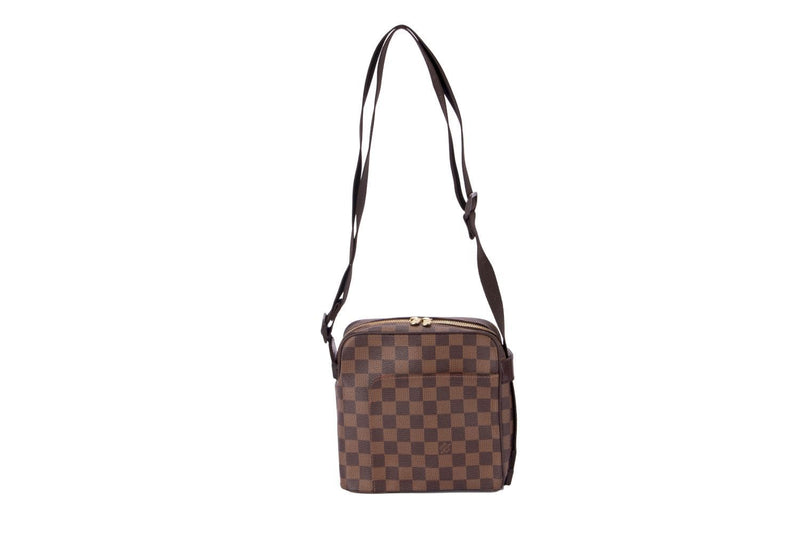 Louis Vuitton Damier Gold Clasp Shoulder Bag  Labellov  Buy and Sell  Authentic Luxury