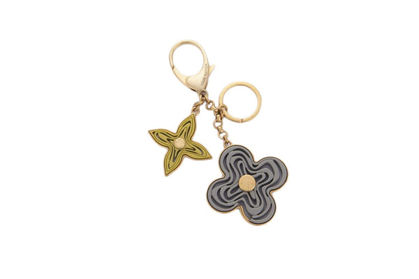 Louis Vuitton Taiga Neo Club Bag Charm and Key Holder – LuxuryPromise