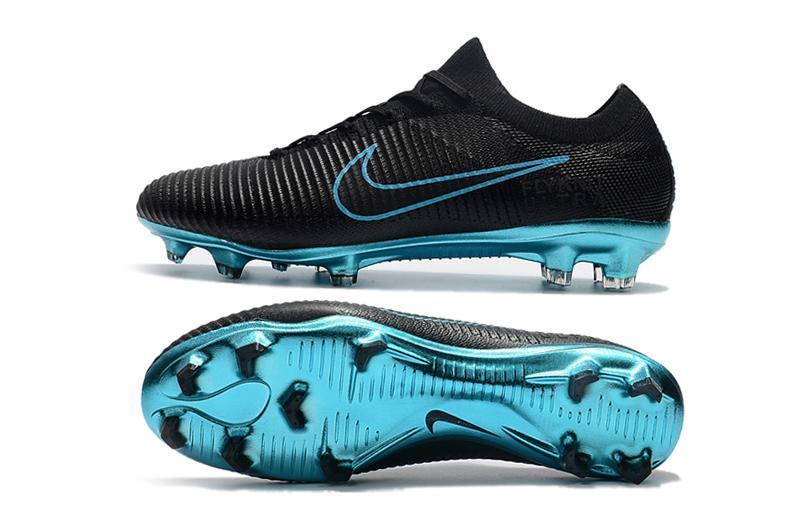 Kopa ky Nike Mercurial Vapor 12 Academy CR7 MG