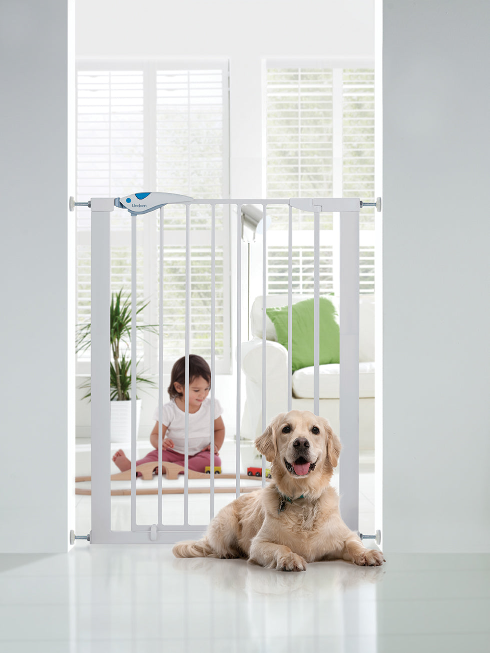 Verouderd Haarzelf botsing Lindam Easy Fit Plus Deluxe Poort + Hoge Poort | Babyhekje | Witte trap –  www.littlehelper.co.uk