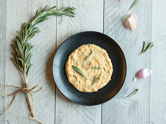 Hummus haricots blancs, courge et romarin sur le blogue Isabelle Huot