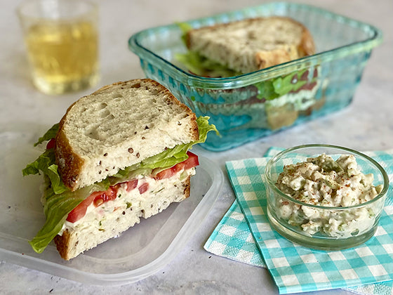 Découvrez le sandwich aux haricots blancs de la chef Mélanie Marchand pour le blogue santé d'Isabelle Huot Docteure en nutrition.