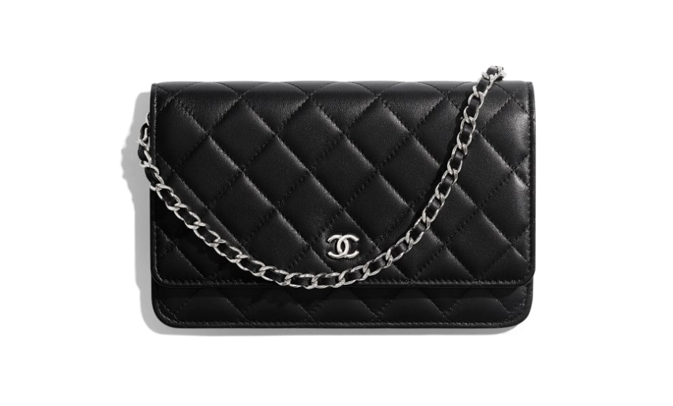 CHANEL / 샤넬 클래식 램스킨 체인 월렛 은장 블랙 AP0250 Classic wallet on chain – 비파운드