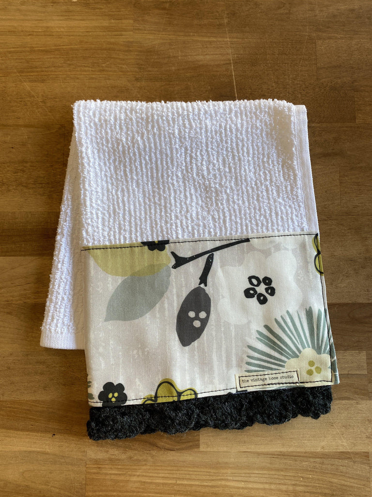 Farmhouse Dandelion Crochet Kitchen Towel