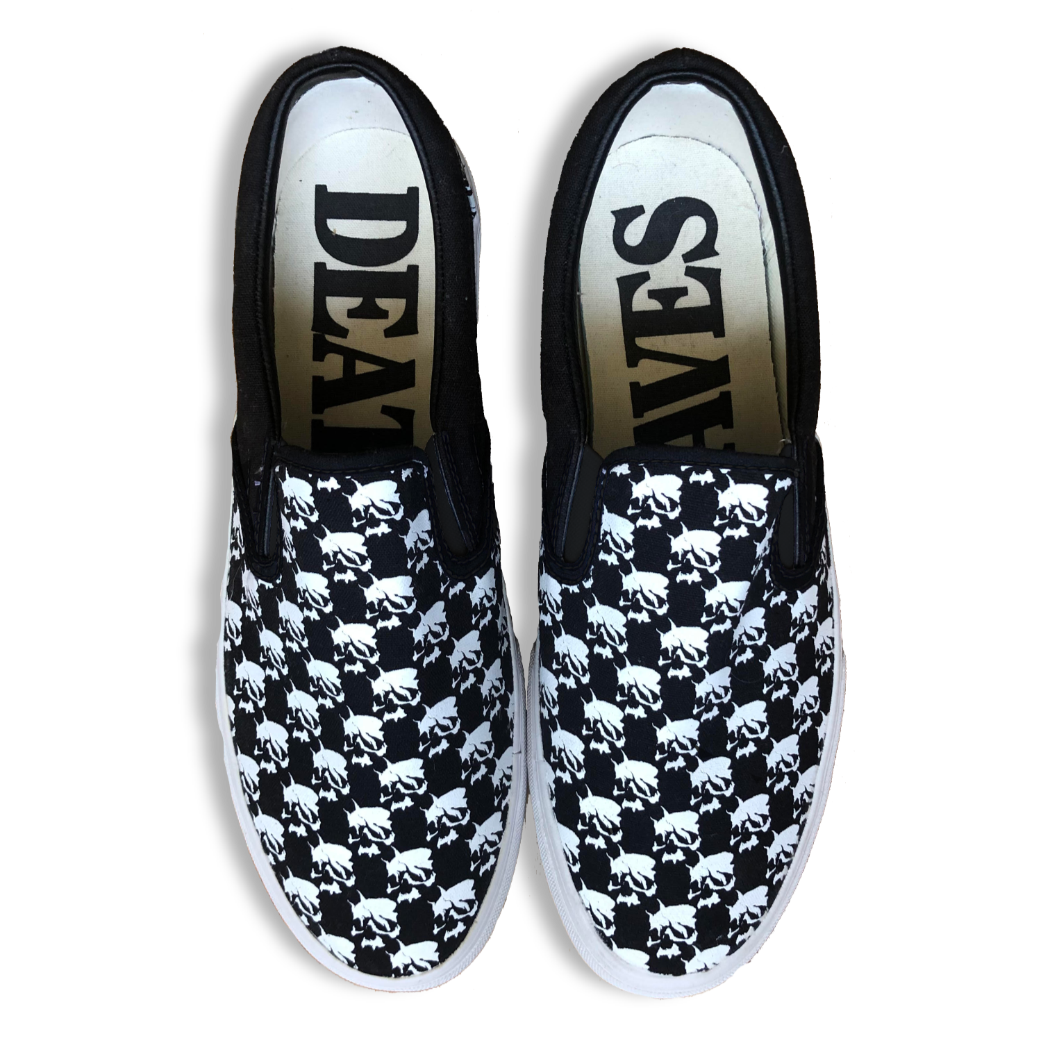 skull slip on