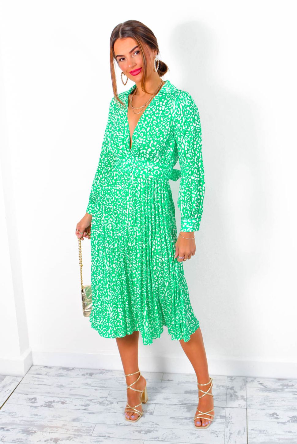 Oh So Lavish - Green Animal Print Pleated Midi Dress– DLSB