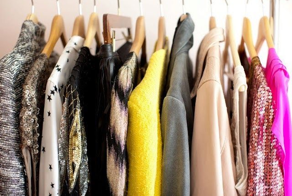 Closet Cleanout Tips: What to Keep & Toss