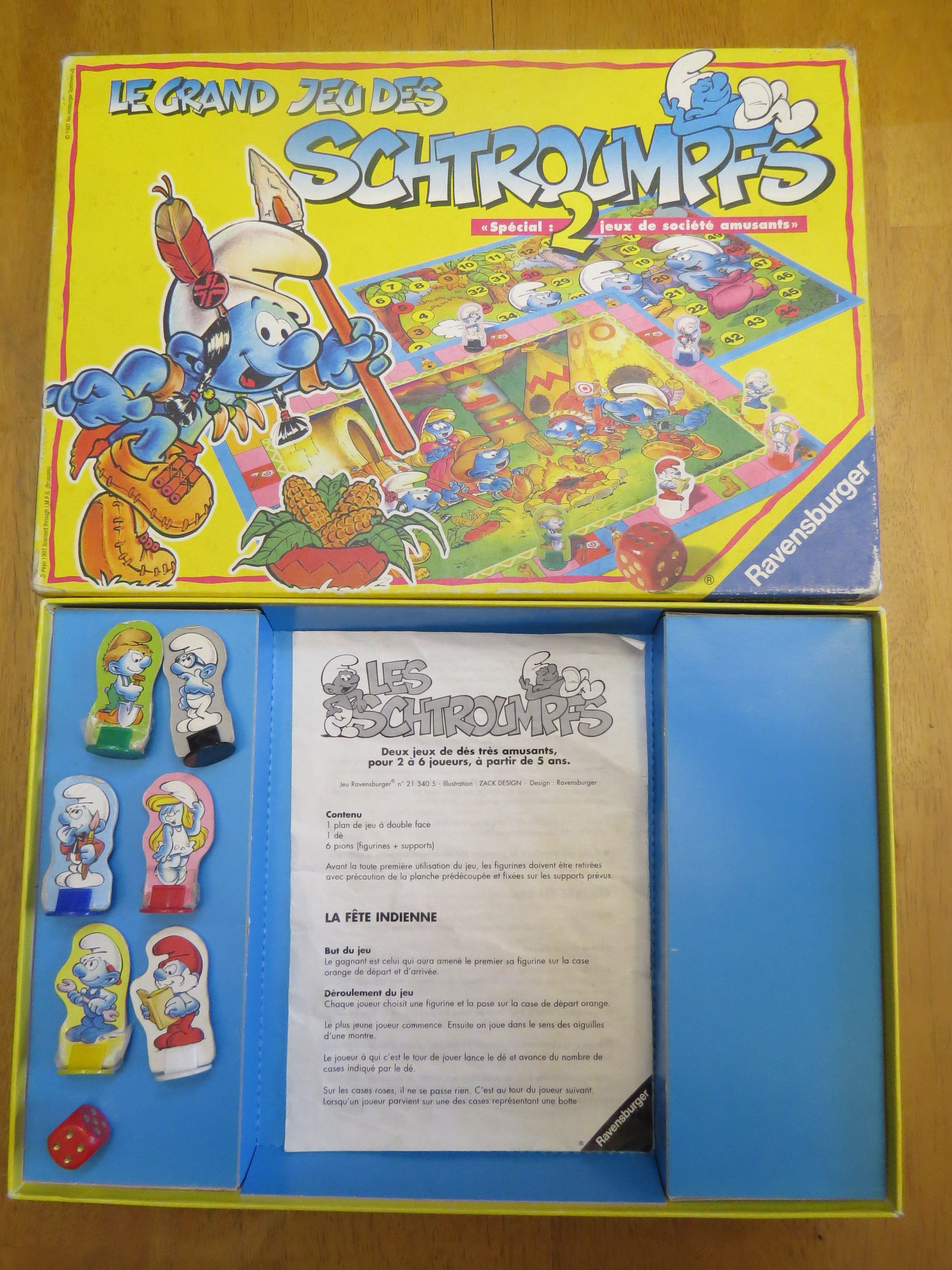 The Smurfs Schtroumpfs Boardgame Complete W Box French Edition