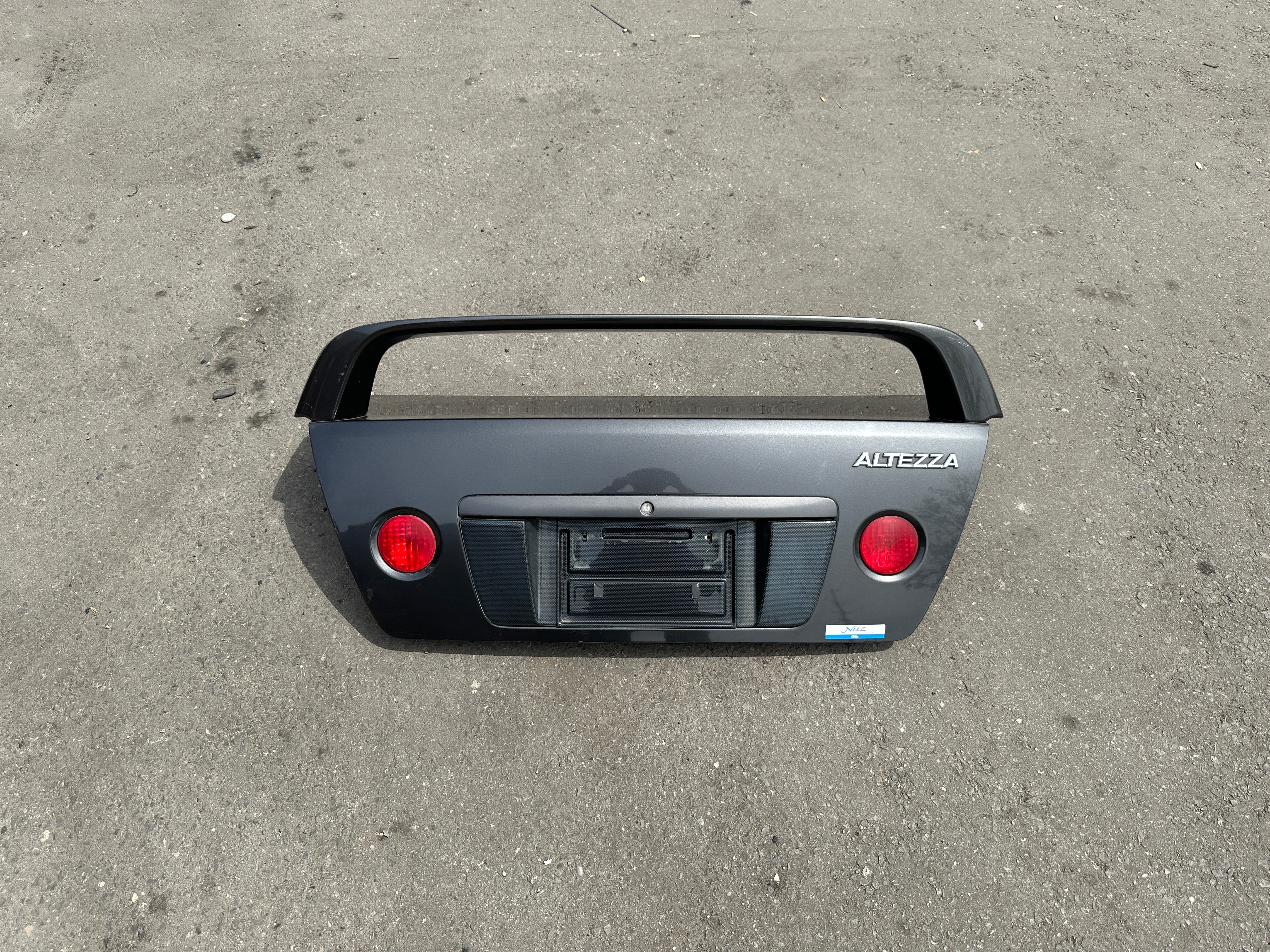 JDM 2001-2005 Toyota Altezza Lexus IS300 Trunk with Spoiler with Carbon Fiber Insert