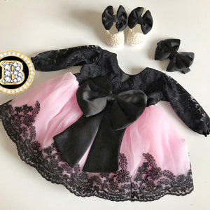 جميلة الأسود والوردي فستان طفلة