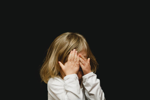 Blonde girl covering her face, for Autobrush