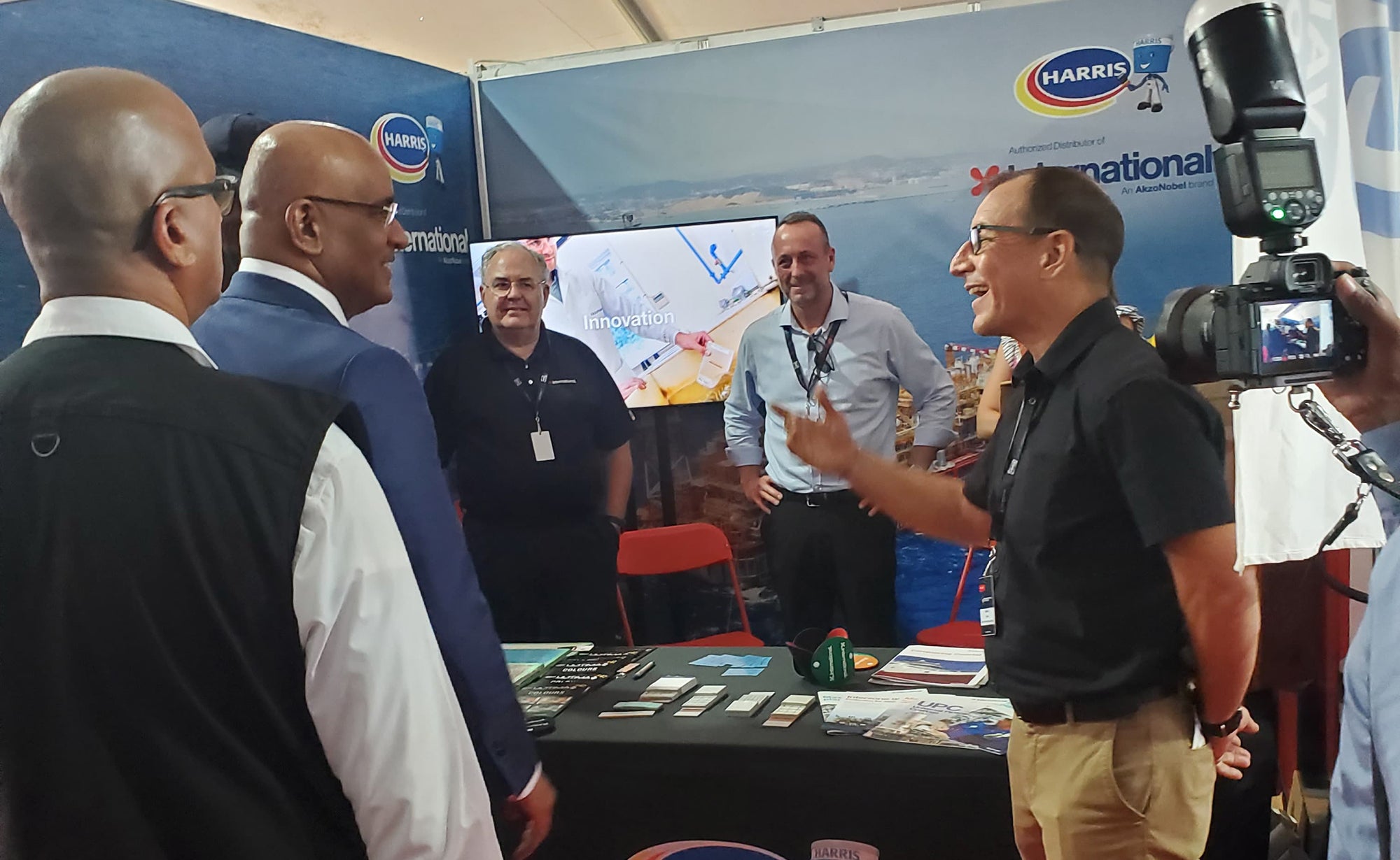 Sales Executive Trade and MPI Architectural Coating Technologist, Carl Ageday and Senior Manager for High Performance Coatings and Trade, Simon Cabral share their expertise and impress the President with the range of coatings solutions