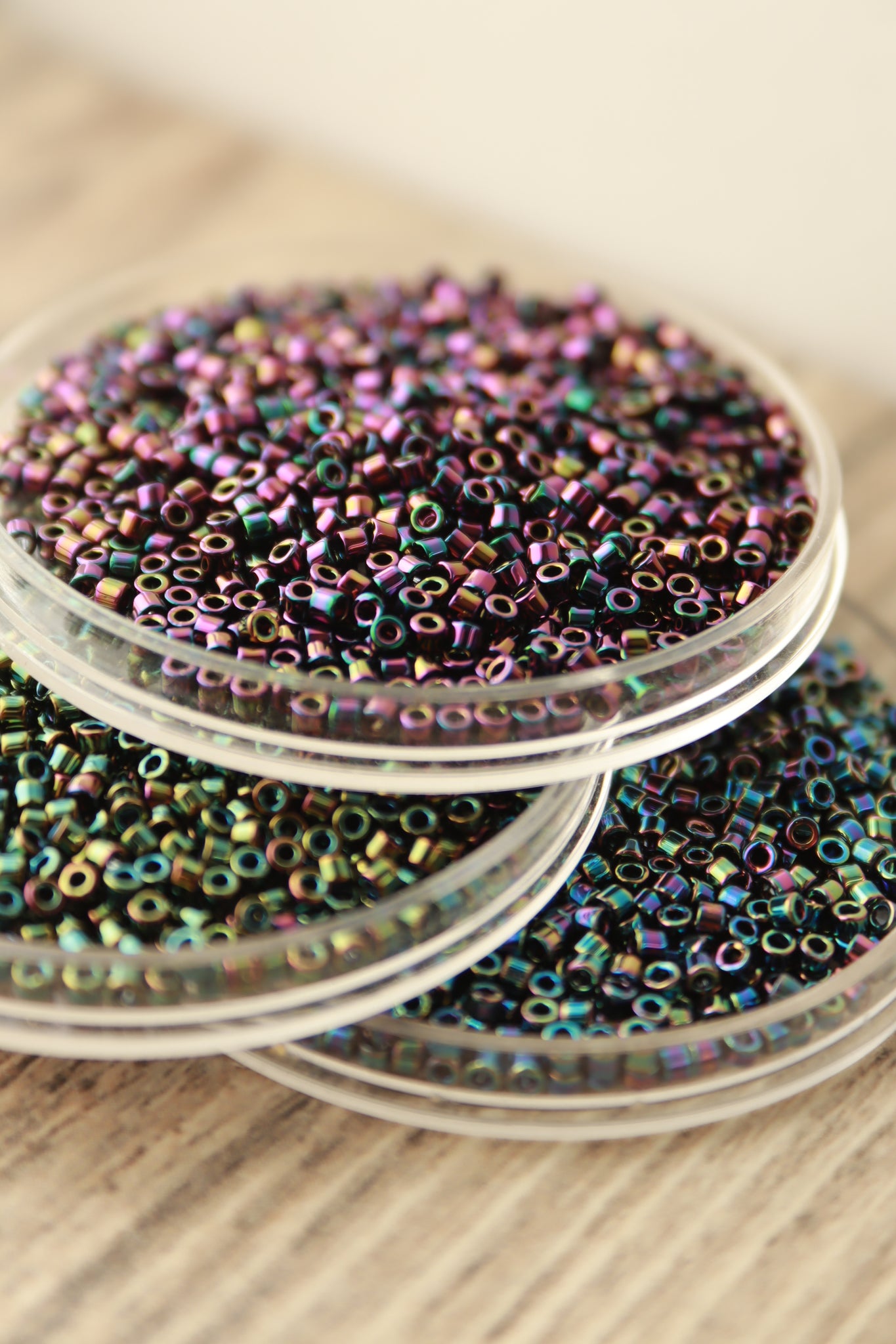 Db0004 Miyuki Delica Seed Beads 11 0 Size Purple Iris High Street Bead Company