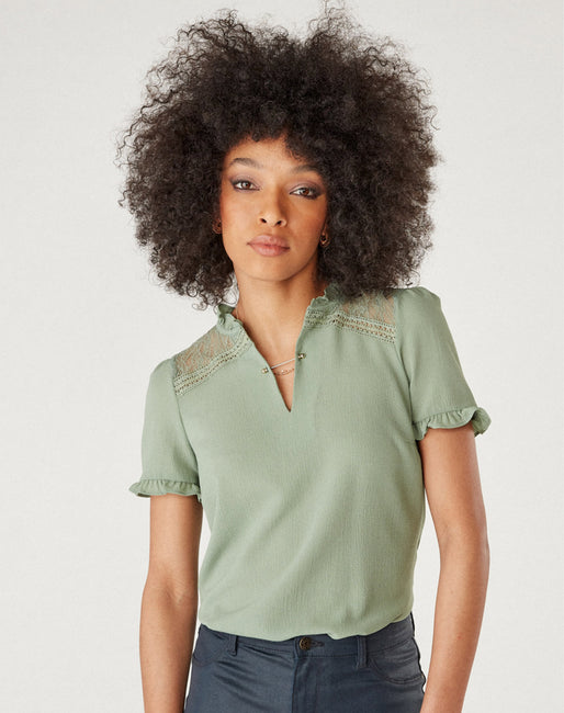 el propósito malla objetivo Camiseta con puntillas Color Verde | Camisetas Mujer | NafNaf España