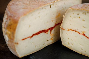 Tomme de chèvre au piment d'Espelette