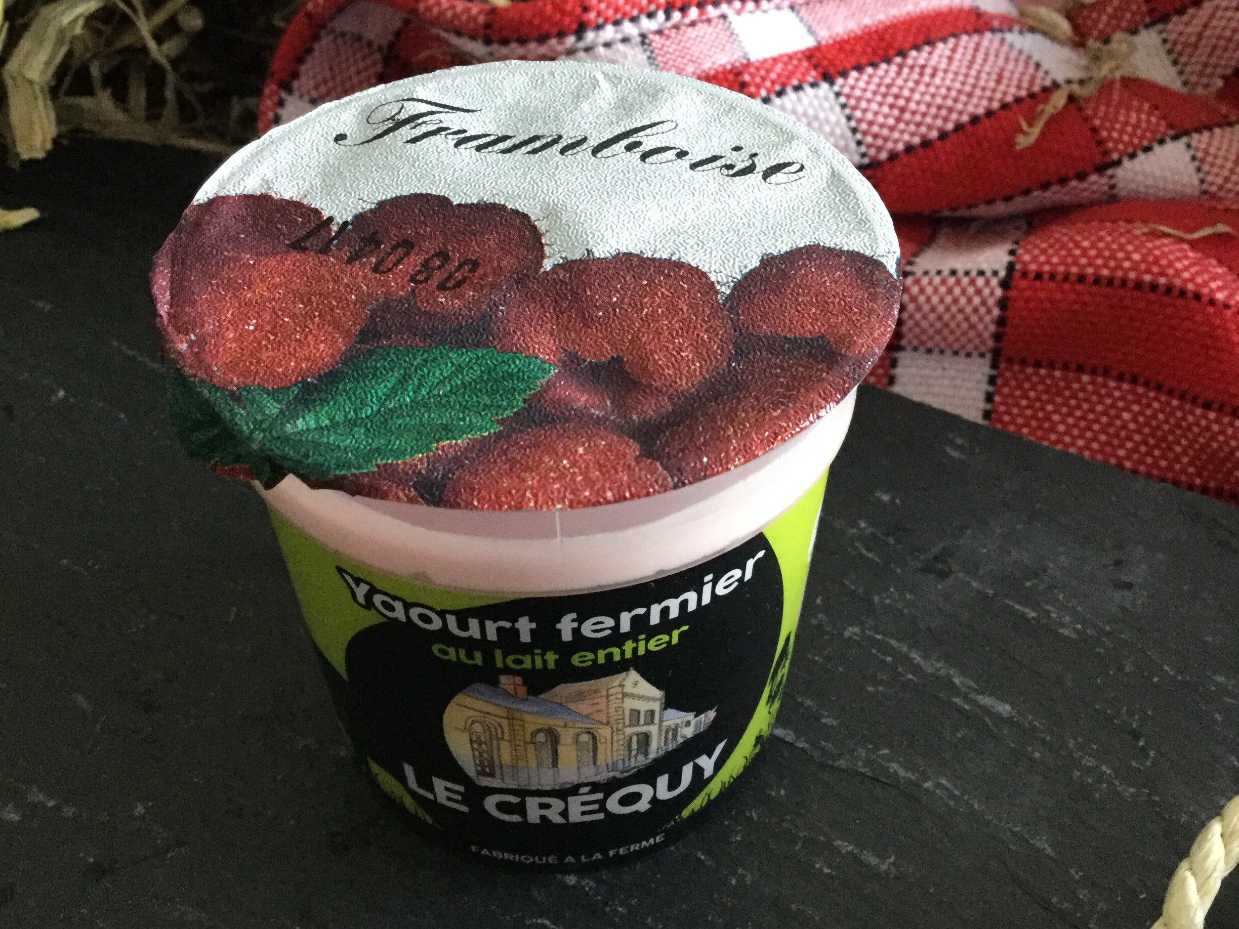 YAOURT FERMIER brassé à la framboise avec morceaux