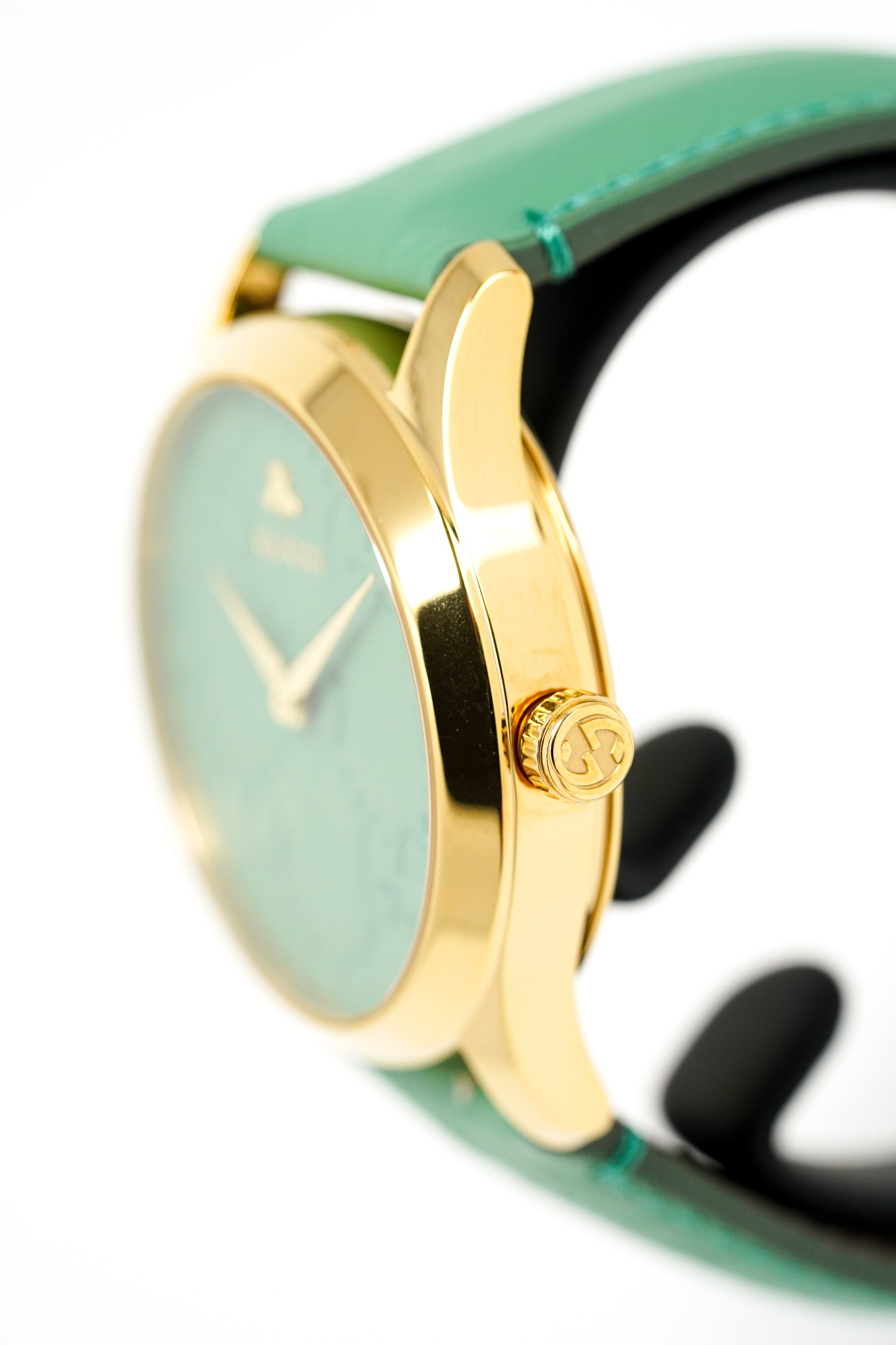 green gucci watch women's