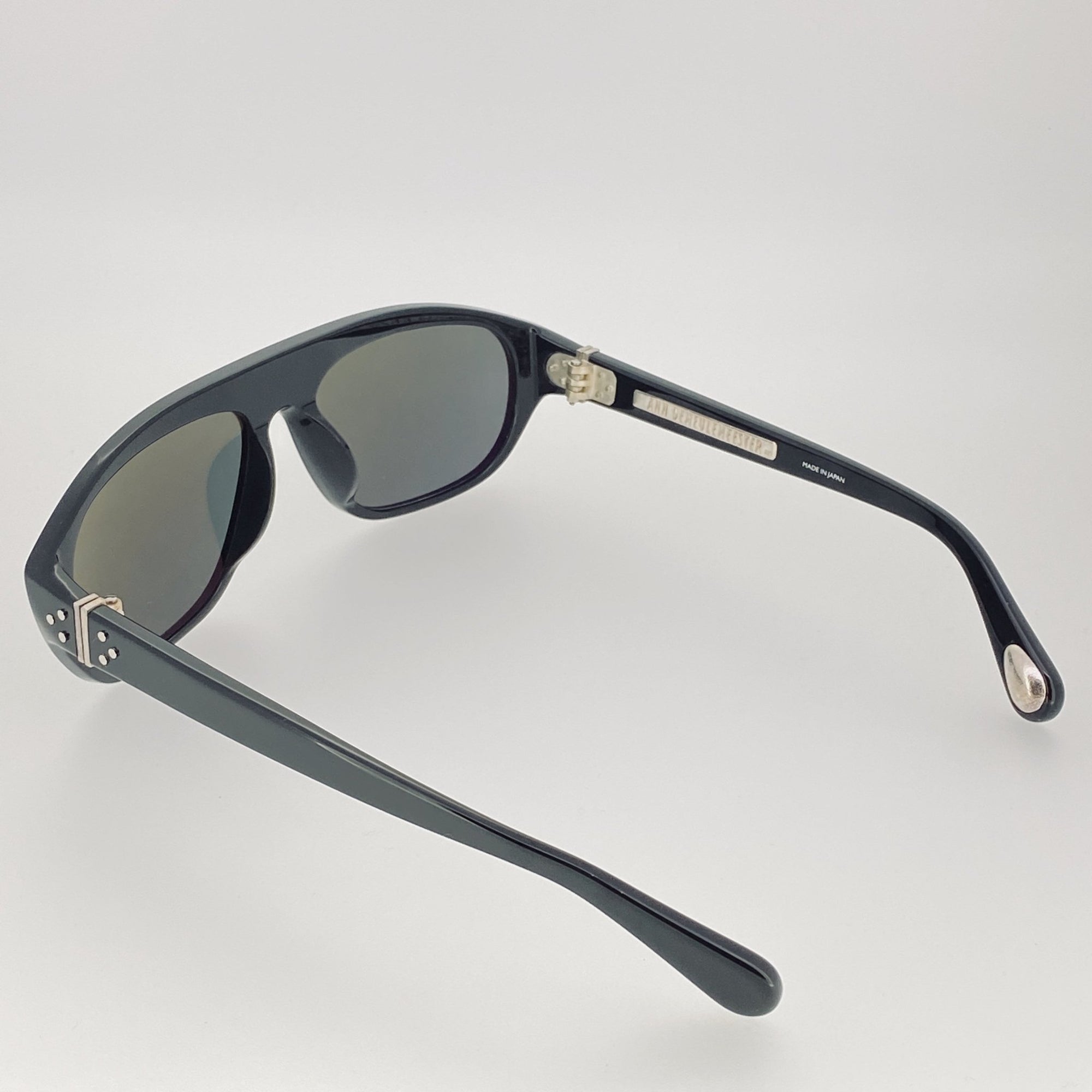 Ann Demeulemeester Sunglasses Flat Top Black and Gray - Watches & Crystals
