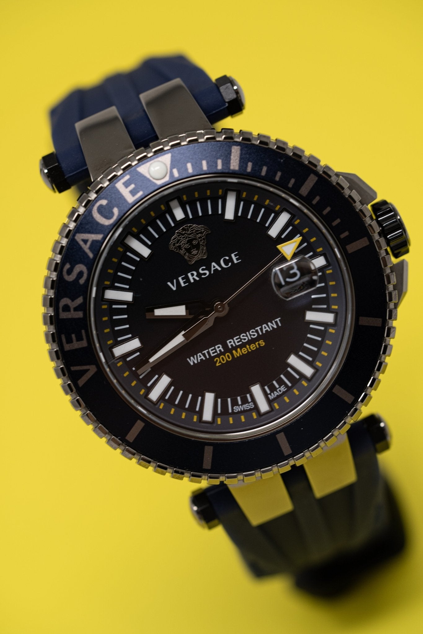 versace v race diver