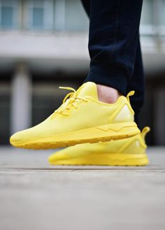 yellow sneakers mens