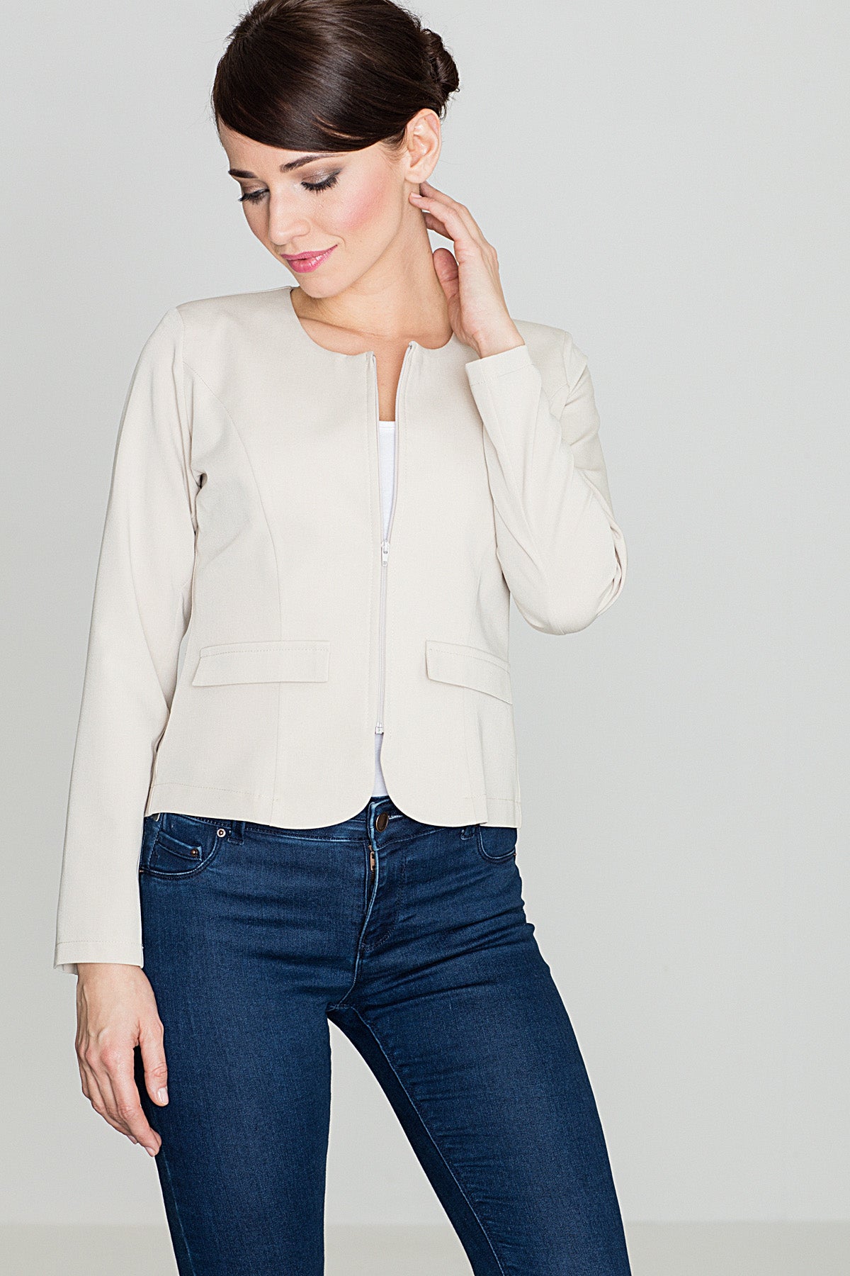 Women's jacket, long sleeves, with fancy bow.