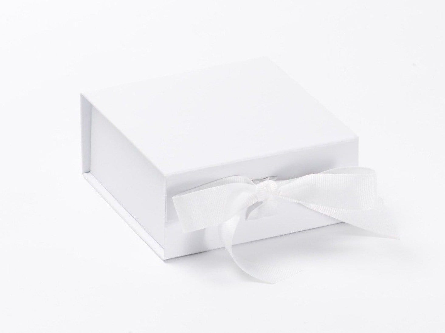 Wholesale White Small Folding Gift Boxes with Fixed Ribbon | Foldabox