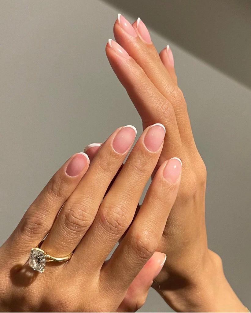 Thin French Manicure