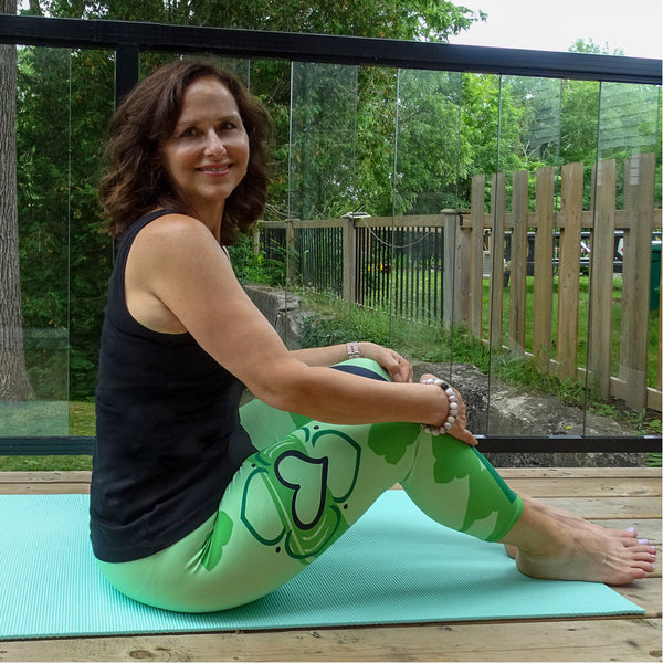 Yoga leggings - on the mat