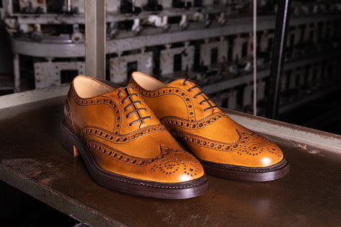 Men's brown brogue shoes