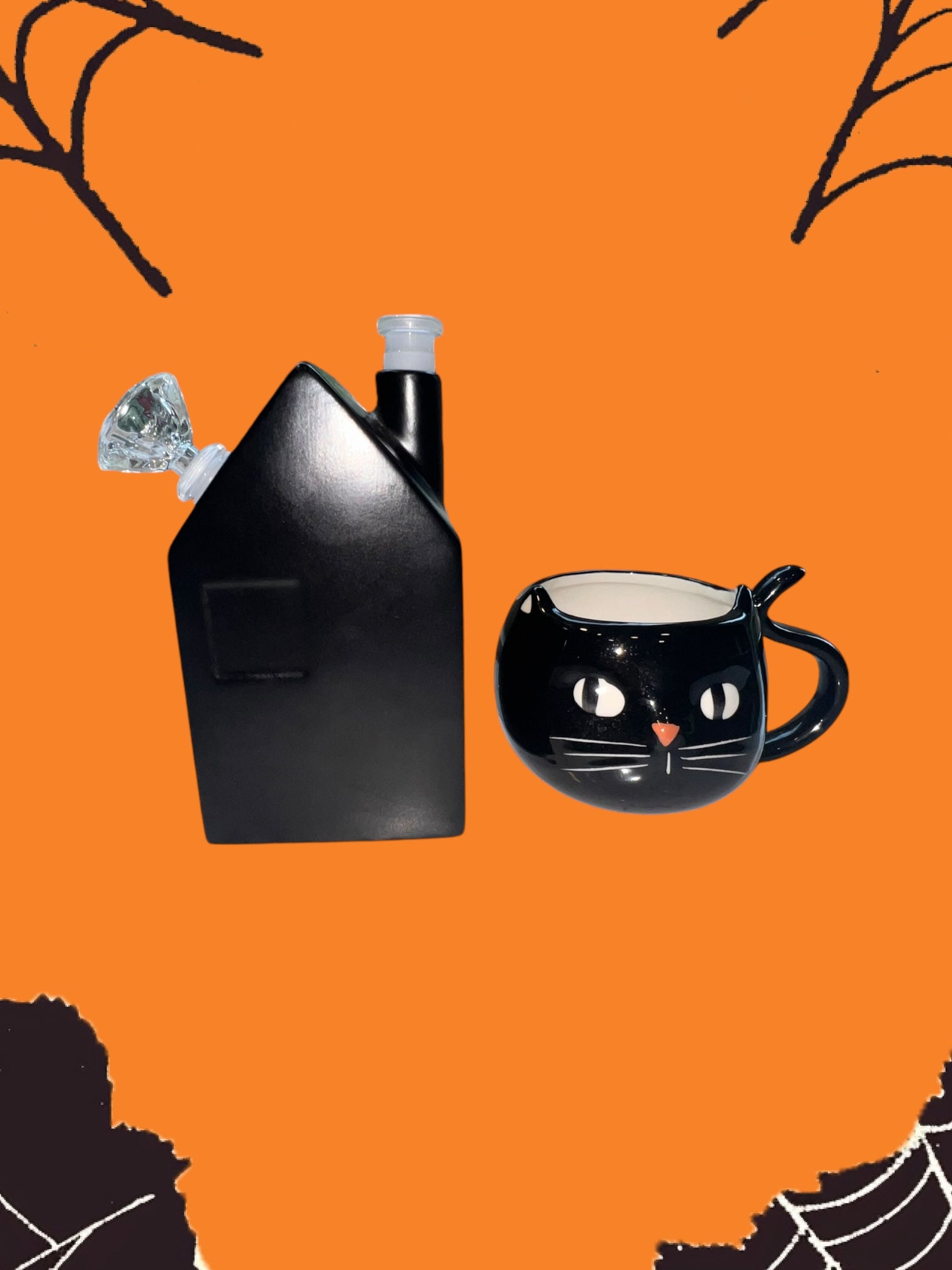 8’ Haunted House with Black cat 🐈⬛ Mug set