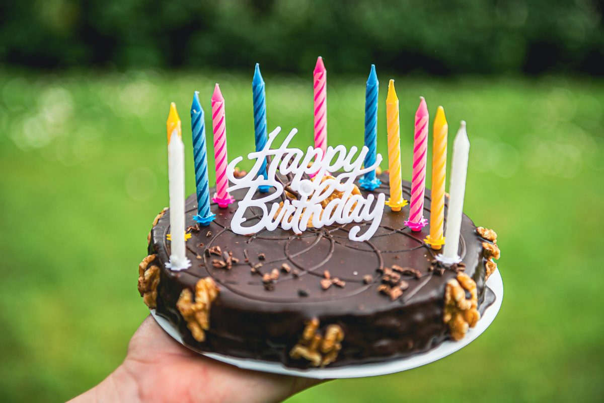 Birthday Cake as Idea for Hiding Cash Gift