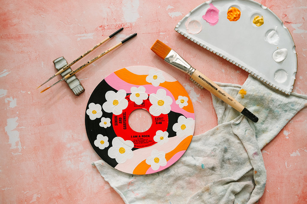 How to paint a vinyl record