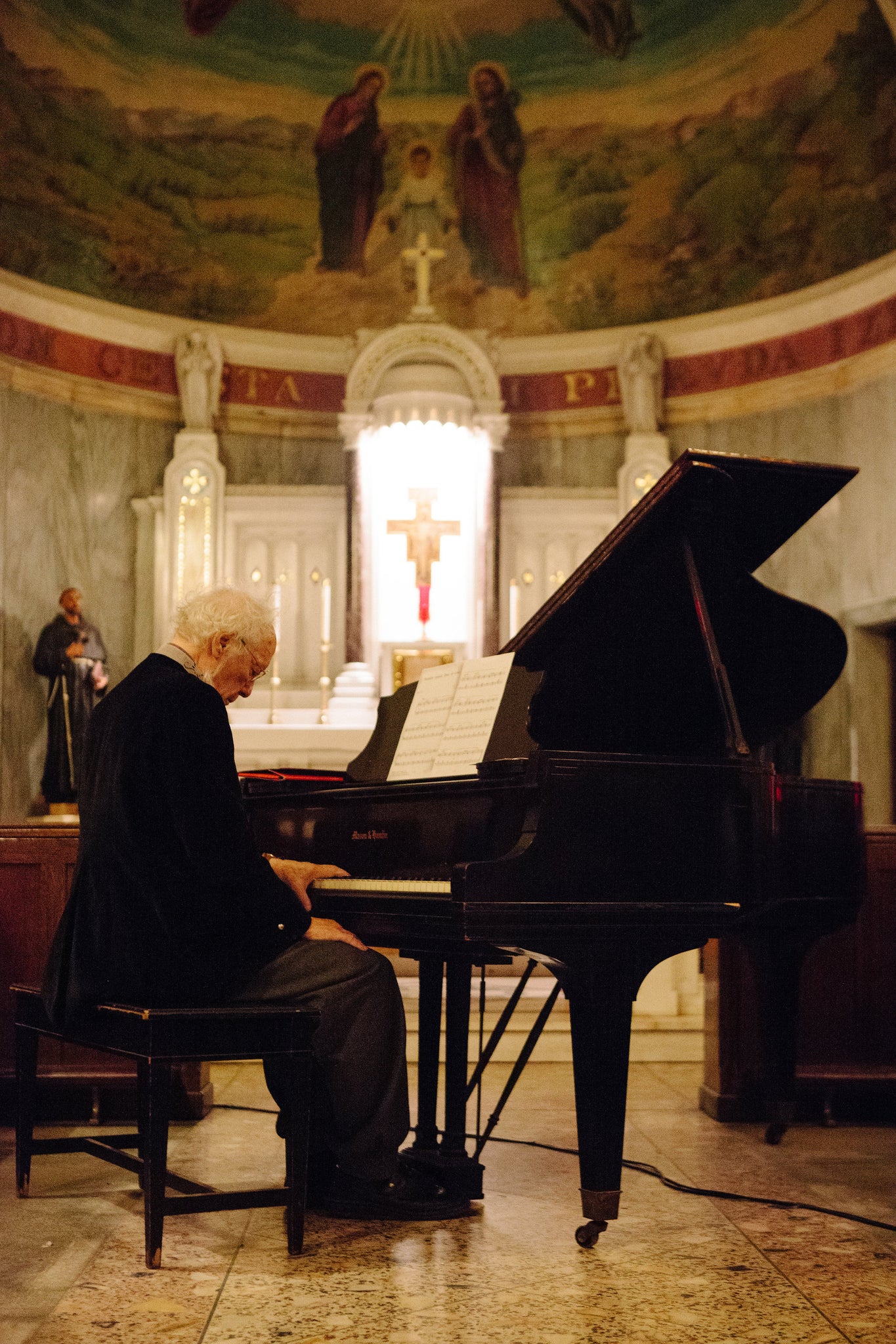 Philip Corner performing Satie in Brooklyn, NY, 2017, photo, Samantha Gore