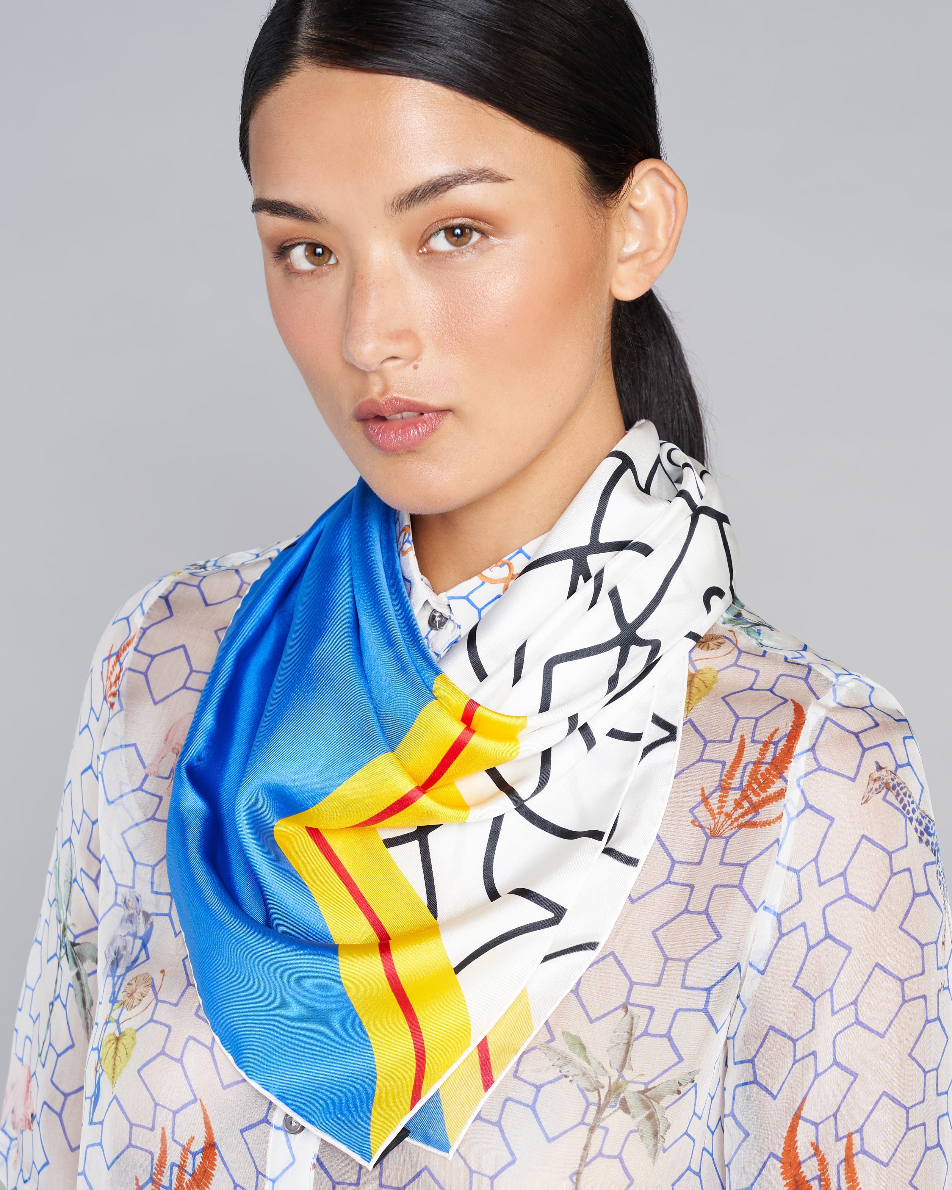 6 Classic Ways to Tie an Hermes Silk Scarf - Shades of Pinck