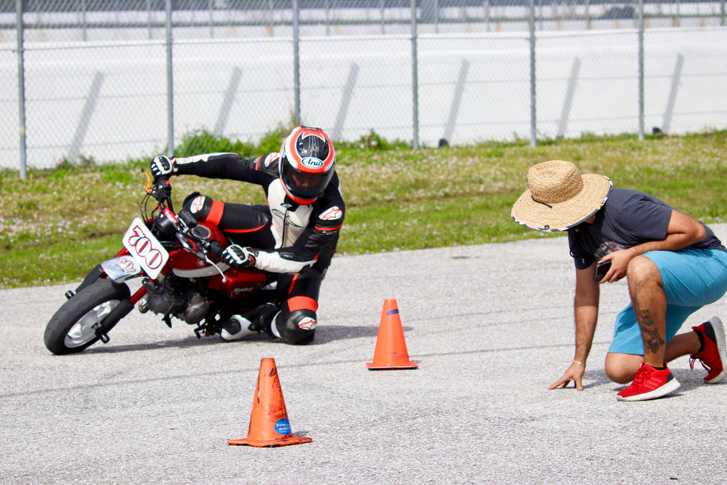 Campo de entrenamiento SFLMiniGP Automovilismo DH