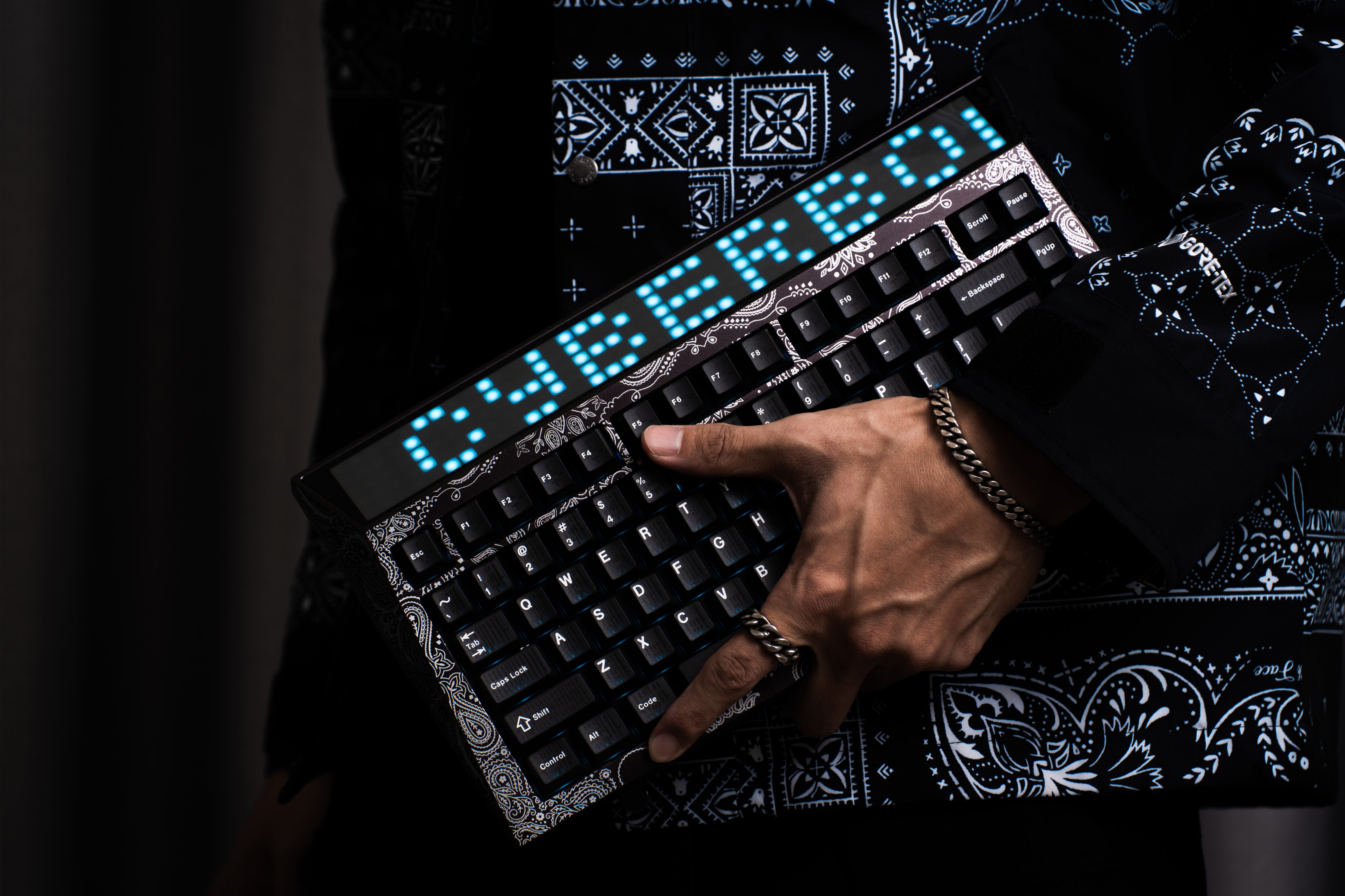 [Pre-Order] Angry Miao - Cyberboard R4 - Graffiti