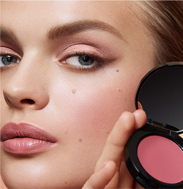 BobbiBrown_AprilJuneEvergreen_Shot_03_Layered_Blush_Look_072_v1_FINAL.jpeg__PID:2d7acafa-c1d1-437b-8ba6-217e125e7390