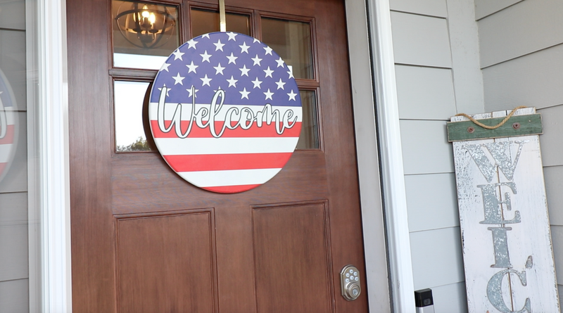 Stars & Stripes Welcome Sign