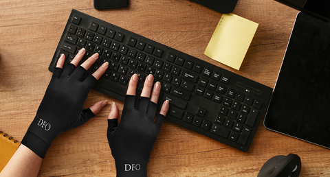 Compression Gloves for Pain Relief