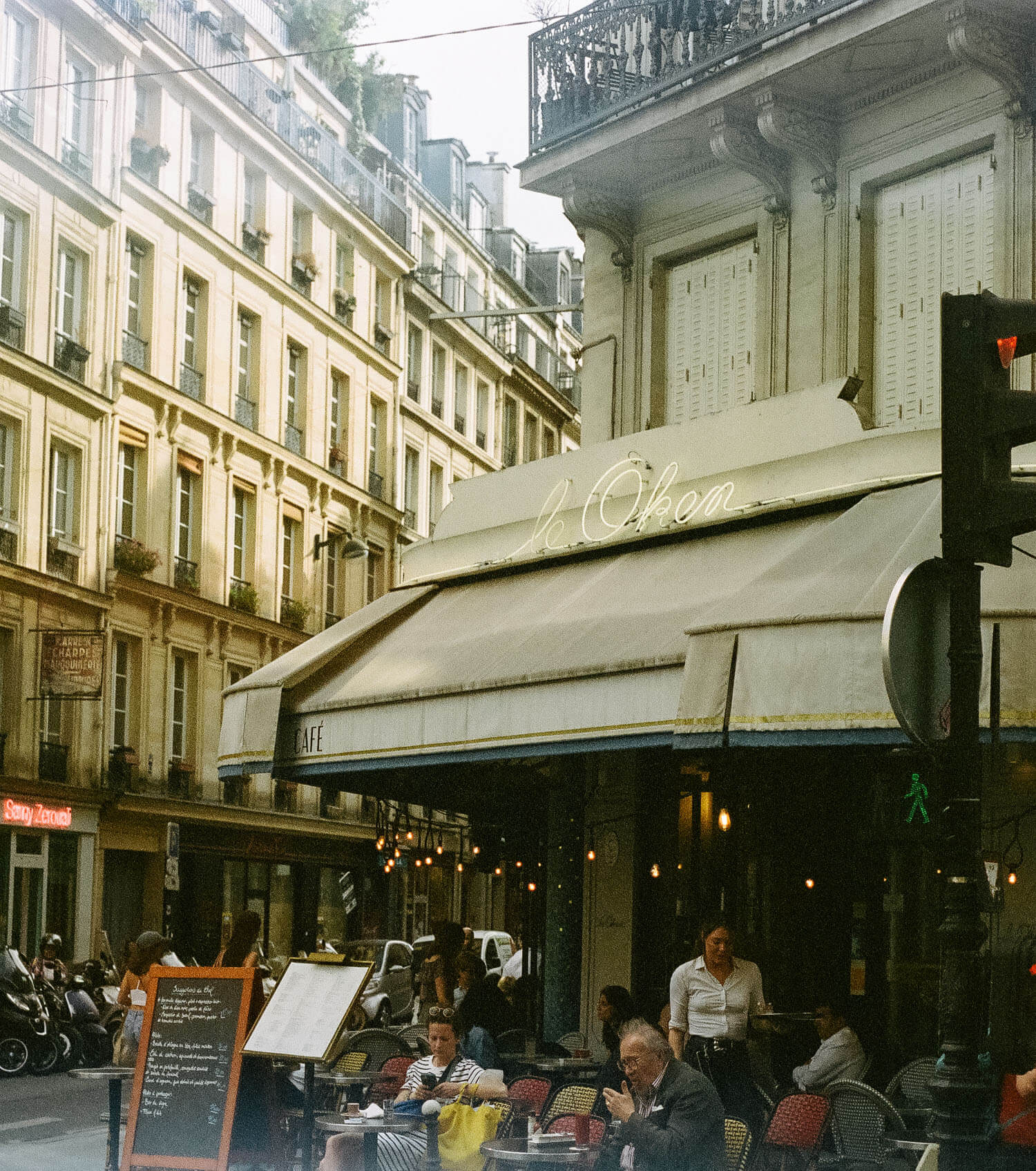 A cafe in Paris
