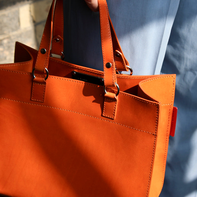 A collection of quality leather bags and classic accessories – Alisa ...